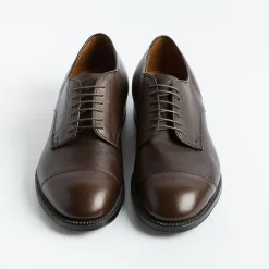 Alden - M1501Y - Derby Con Puntale Forma Ergonomica - Vitello Marrone<Collezione Scarpe Uomo Allacciate