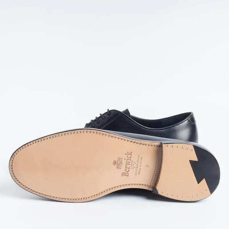 Berwick 1707 - 5137 - Derby - Cross Negro (Interno Sfoderato)<Collezione Scarpe Uomo Allacciate