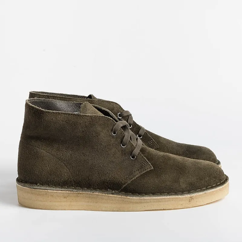 CLARKS - Collezione Uomo Clarks - Polacco - Desert Coal - Camoscio Olive<Collezione Scarpe Uomo Polacchi