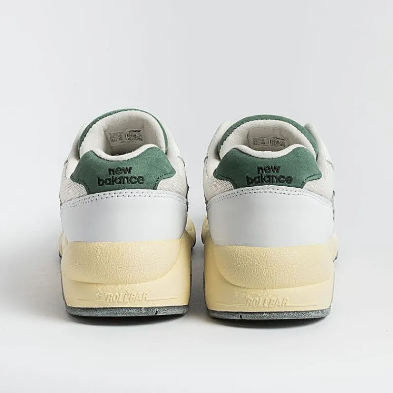 NEW BALANCE - Collezione Uomo New Balance - Sneakers - Mt580Rca - Bianco Verde<Collezione Scarpe Uomo Sneakers