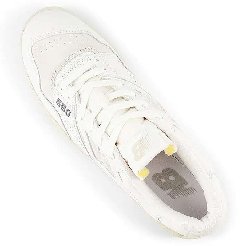 NEW BALANCE - Collezione Uomo New Balance - Sneakers Bb550Pwg - Bianco Beige<Collezione Scarpe Uomo Sneakers