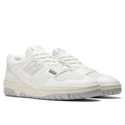 NEW BALANCE - Collezione Uomo New Balance - Sneakers Bb550Pwg - Bianco Beige<Collezione Scarpe Uomo Sneakers