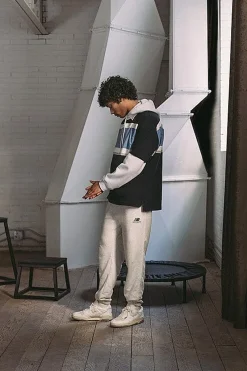 NEW BALANCE - Collezione Uomo New Balance - Sneakers Bb550Pwg - Bianco Beige<Collezione Scarpe Uomo Sneakers