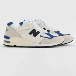 NEW BALANCE - Collezione Uomo New Balance - Sneakers Limited Edition Teddy Santis M990Wb2 - Bianco<Collezione Scarpe Uomo Sneakers