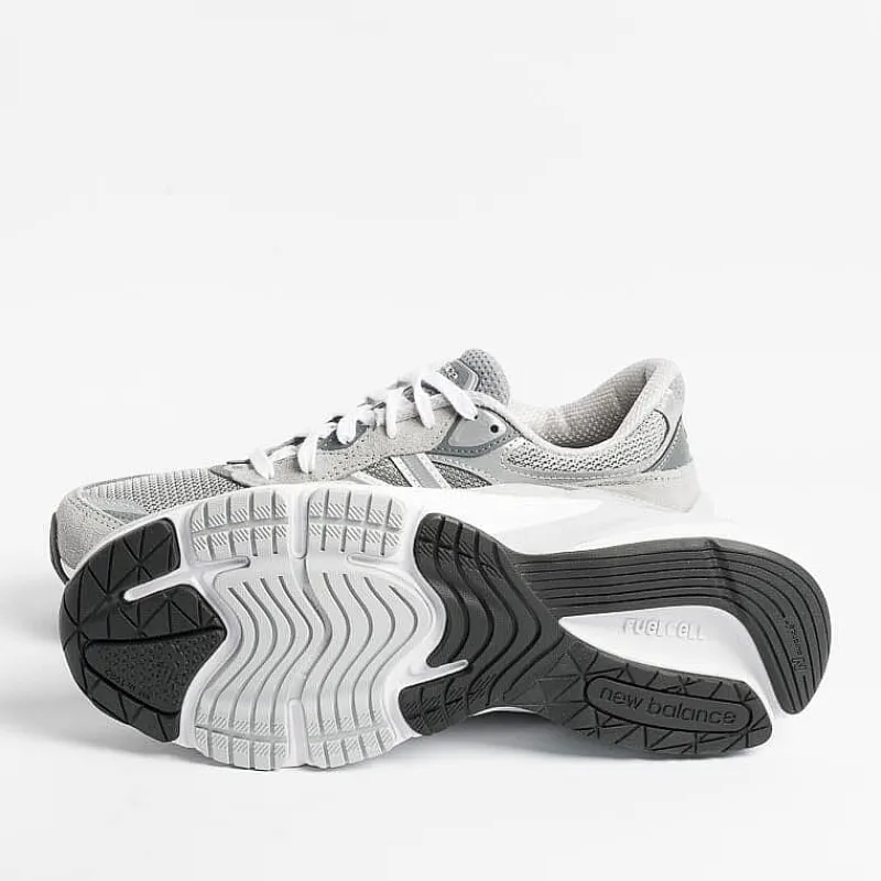 NEW BALANCE - Collezione Uomo New Balance - Sneakers M990Gl6 - Grigio<Collezione Scarpe Uomo Sneakers