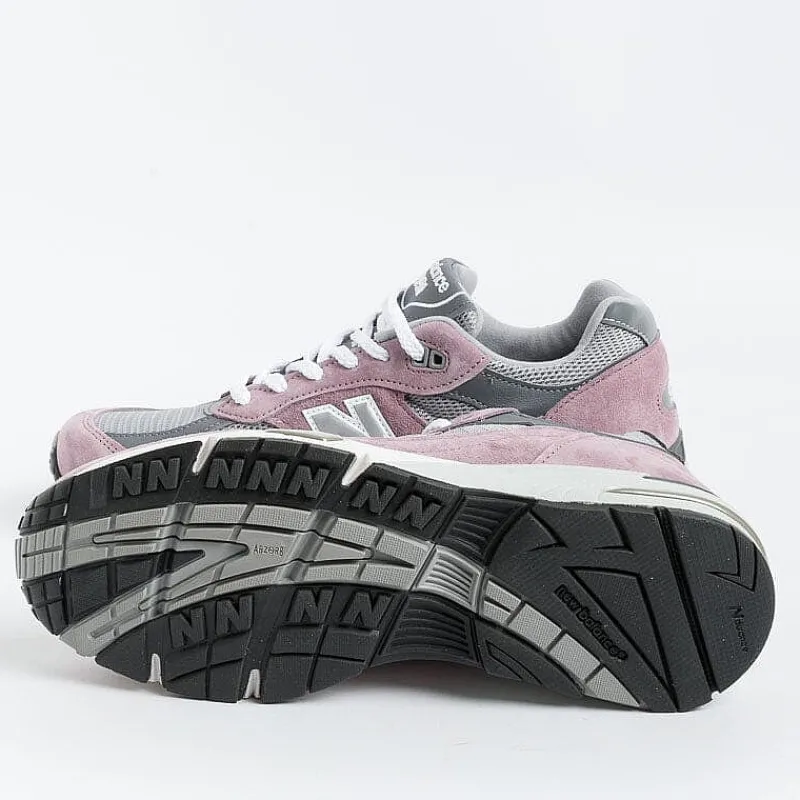 NEW BALANCE - Collezione Uomo New Balance - Sneakers M991Pgg - Malva<Collezione Scarpe Uomo Sneakers