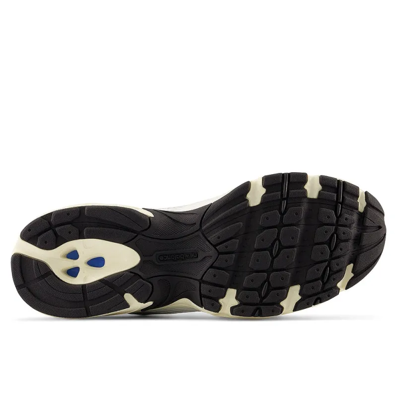 NEW BALANCE - Collezione Uomo New Balance - Sneakers Mr530Ta - Bianco Argento Nero<Collezione Scarpe Uomo Sneakers