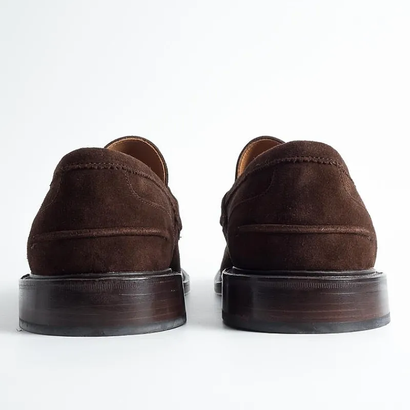 Tricker's - James - Mocassino Suede Repello - Cioccolato<Collezione Scarpe Uomo Mocassini