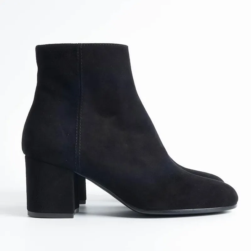 Via Roma 15 - 2309 - Stivaletto - Camoscio - Nero<Collezione Scarpe Donna Stivaletti